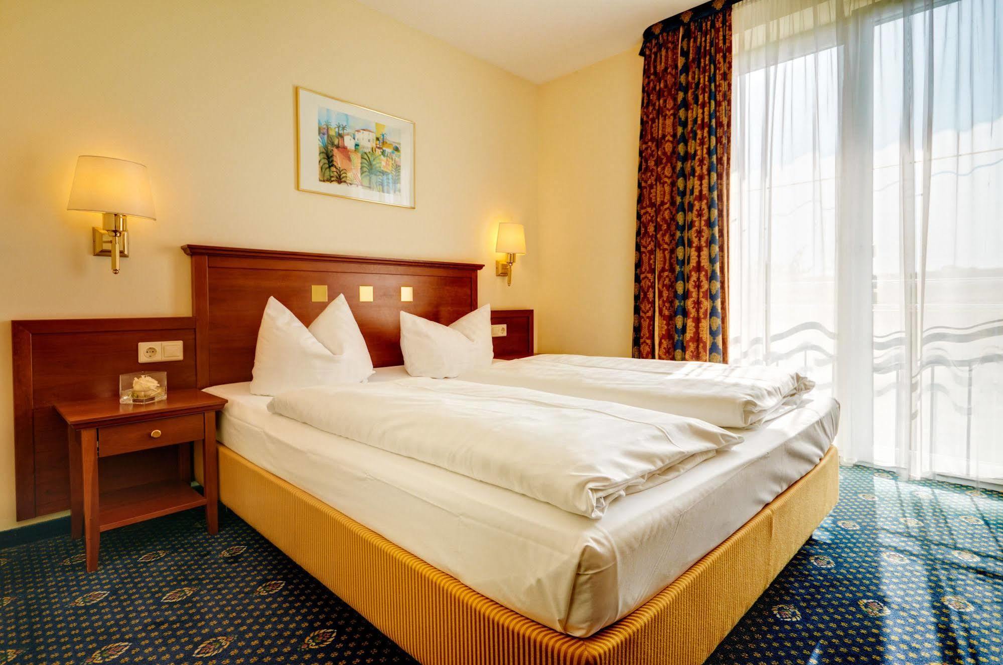 Landhotel Hallnberg Walpertskirchen Bagian luar foto