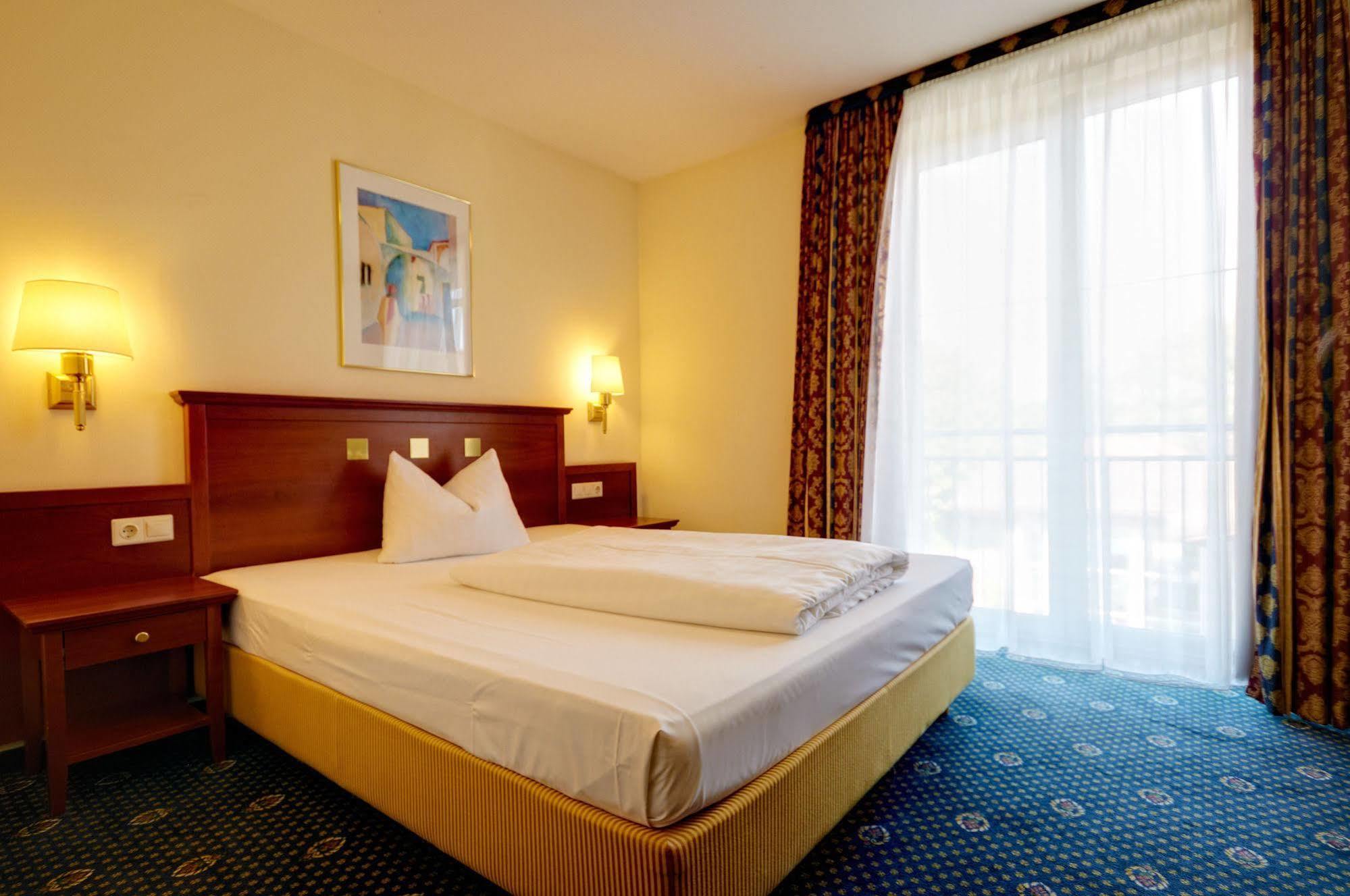 Landhotel Hallnberg Walpertskirchen Bagian luar foto